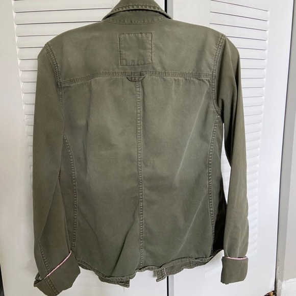 A&F Utility Button Down Jacket - Picture 3 of 9